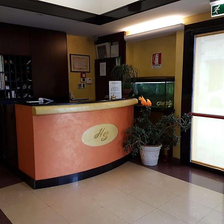Albergo Sonia ฟลอเรนซ์ ภายนอก รูปภาพ