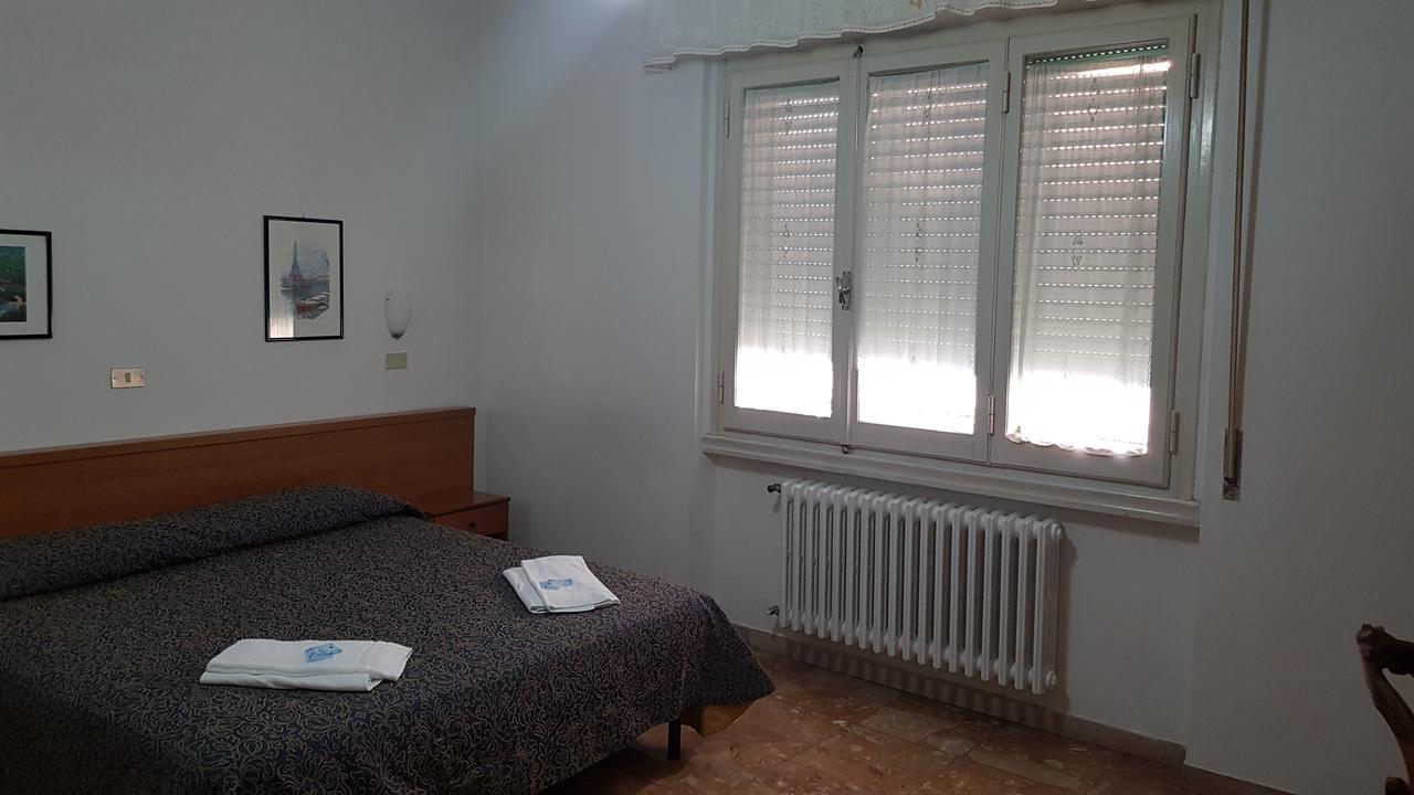 Albergo Sonia ฟลอเรนซ์ ภายนอก รูปภาพ