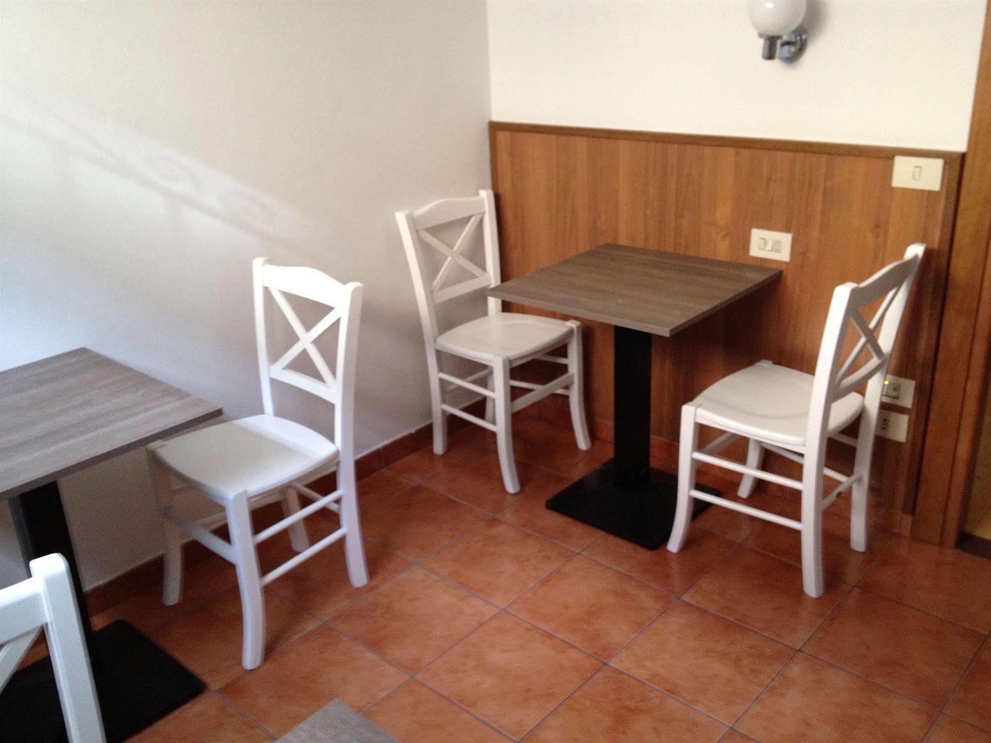 Albergo Sonia ฟลอเรนซ์ ภายนอก รูปภาพ